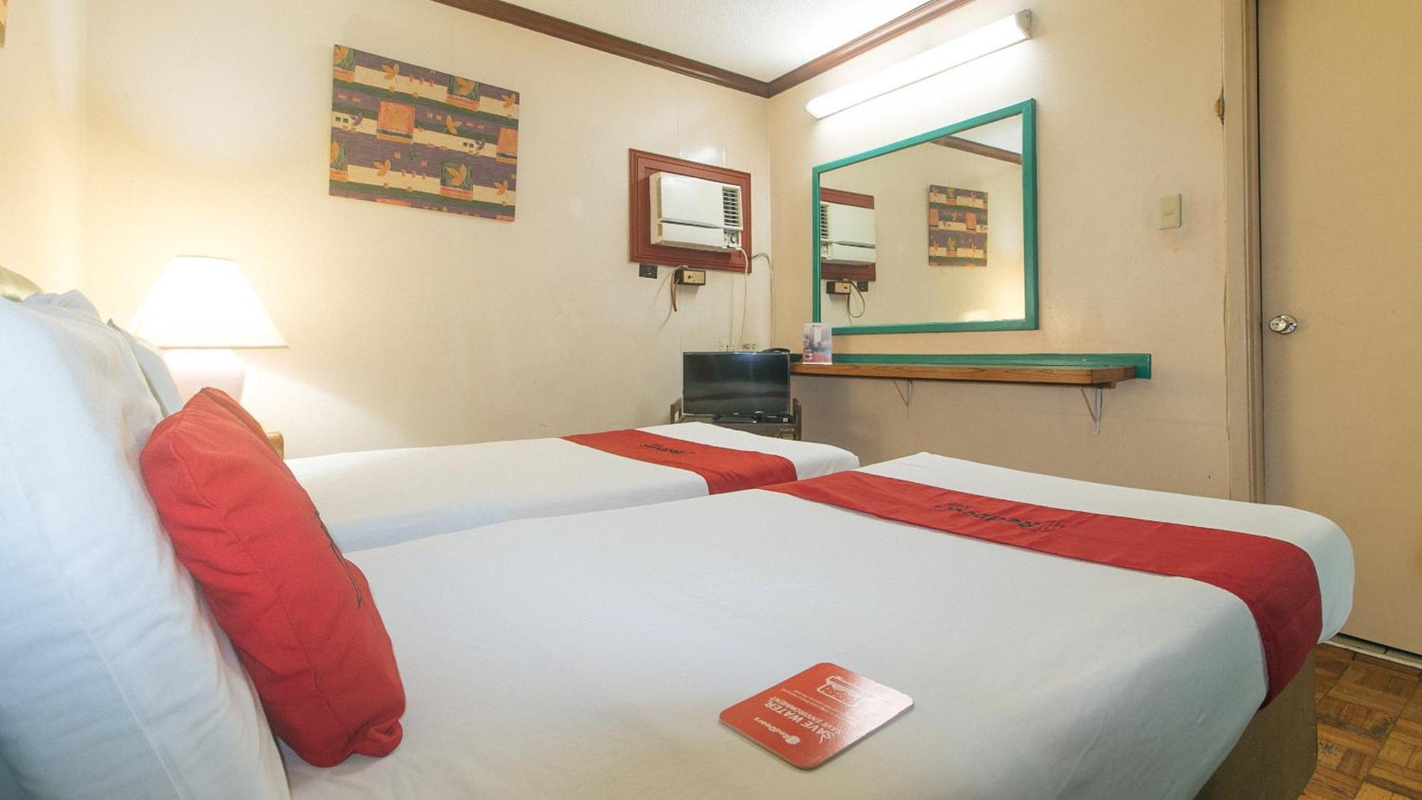 Reddoorz At Broadway Court Apartelle Quezon City Kültér fotó