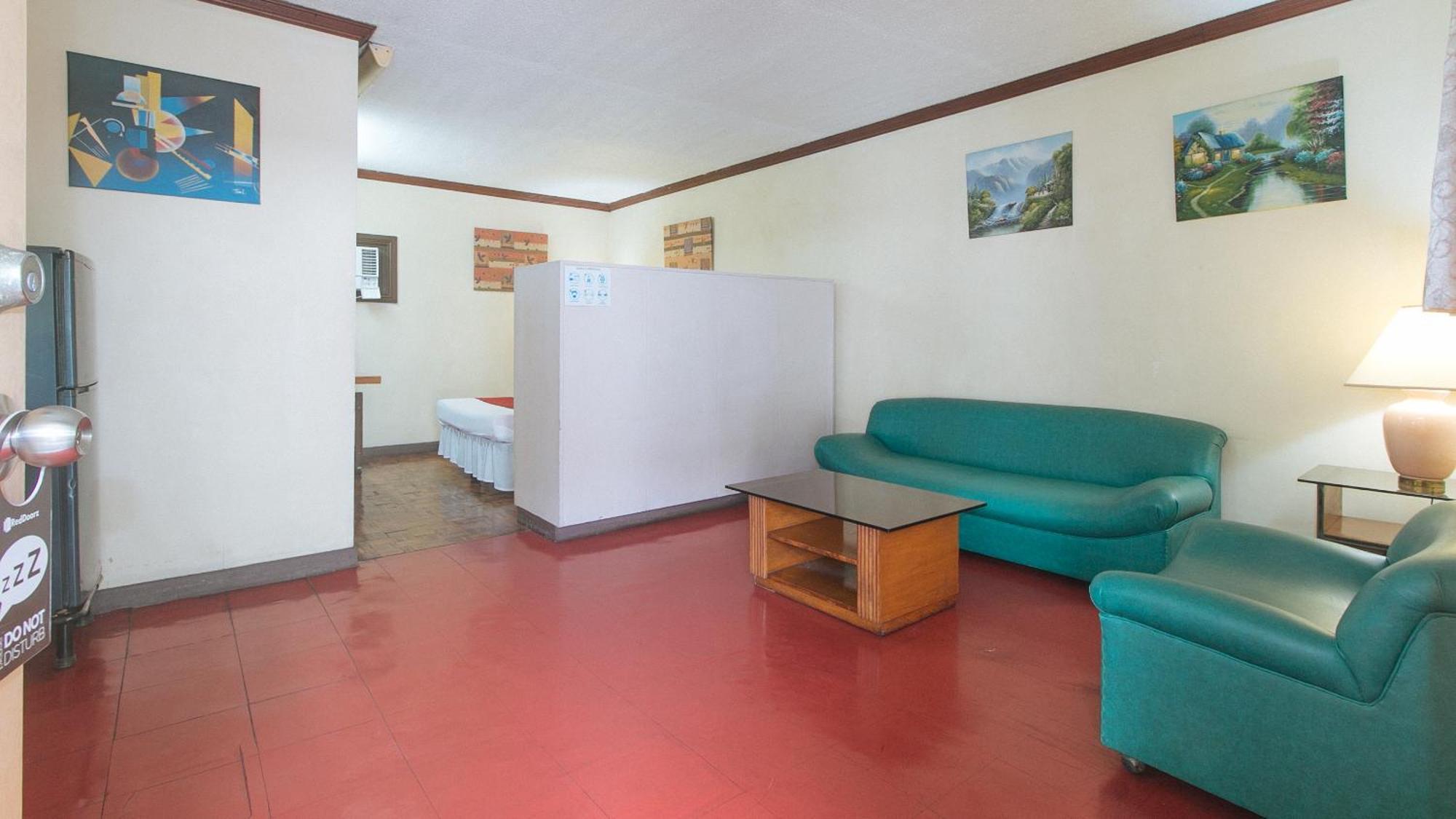 Reddoorz At Broadway Court Apartelle Quezon City Kültér fotó