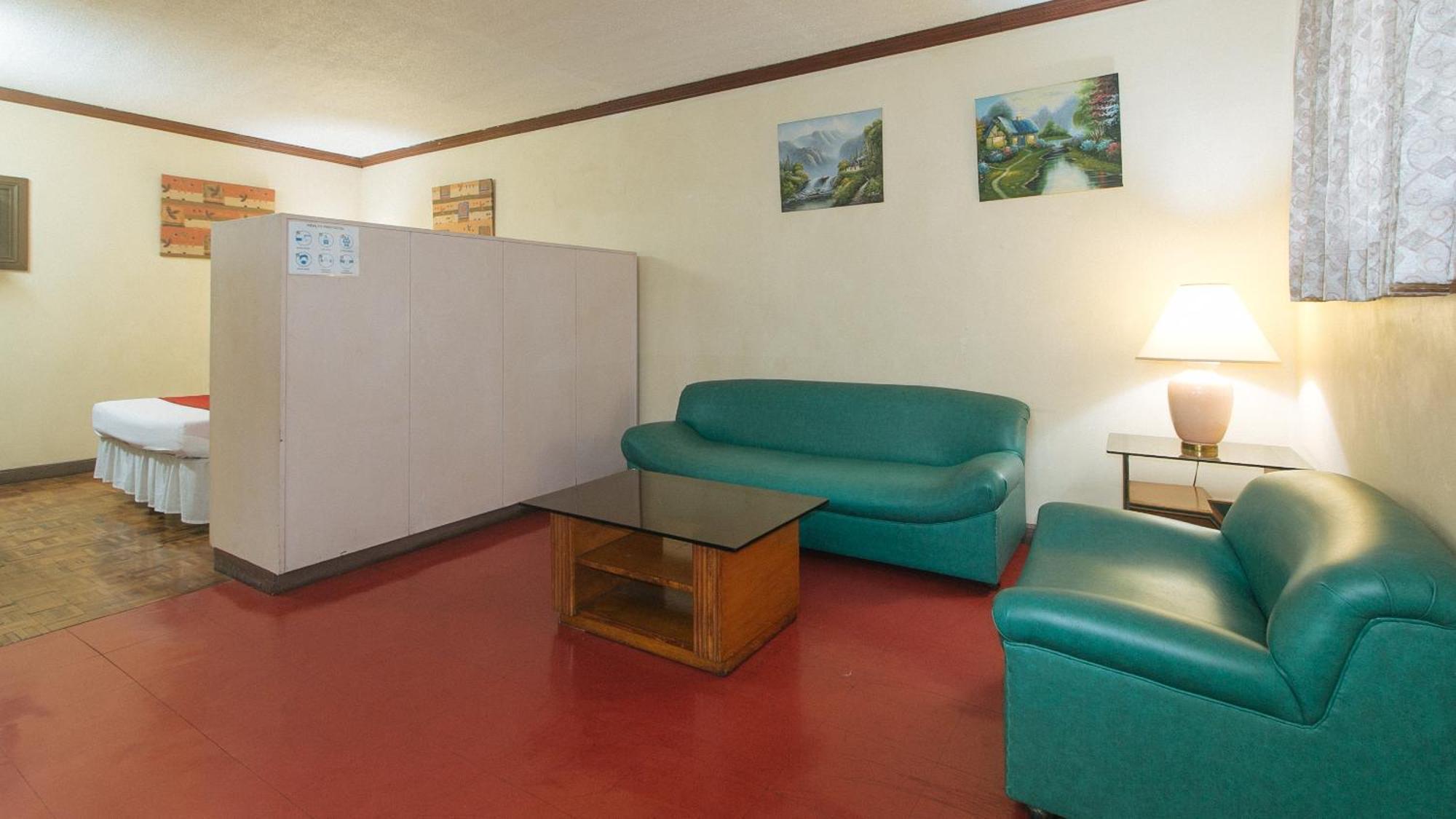 Reddoorz At Broadway Court Apartelle Quezon City Kültér fotó