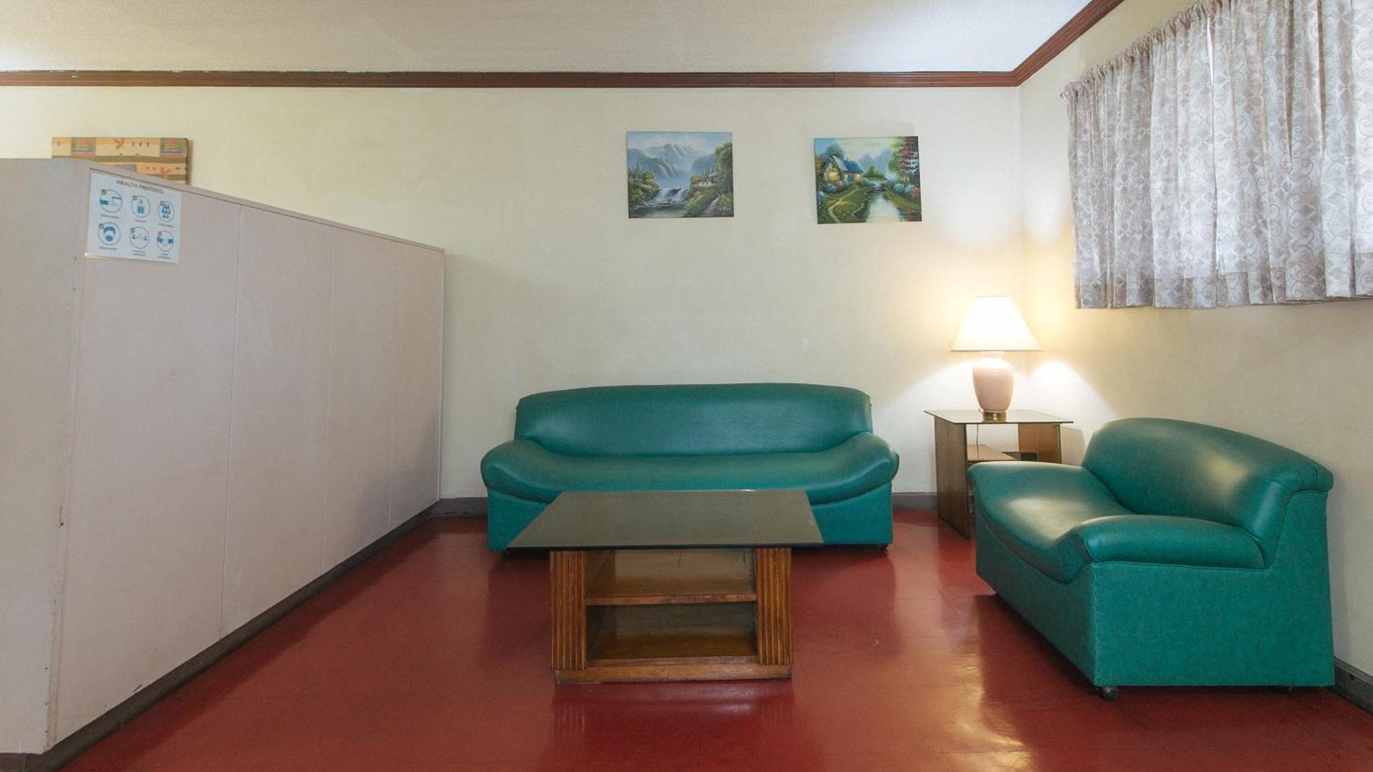 Reddoorz At Broadway Court Apartelle Quezon City Kültér fotó