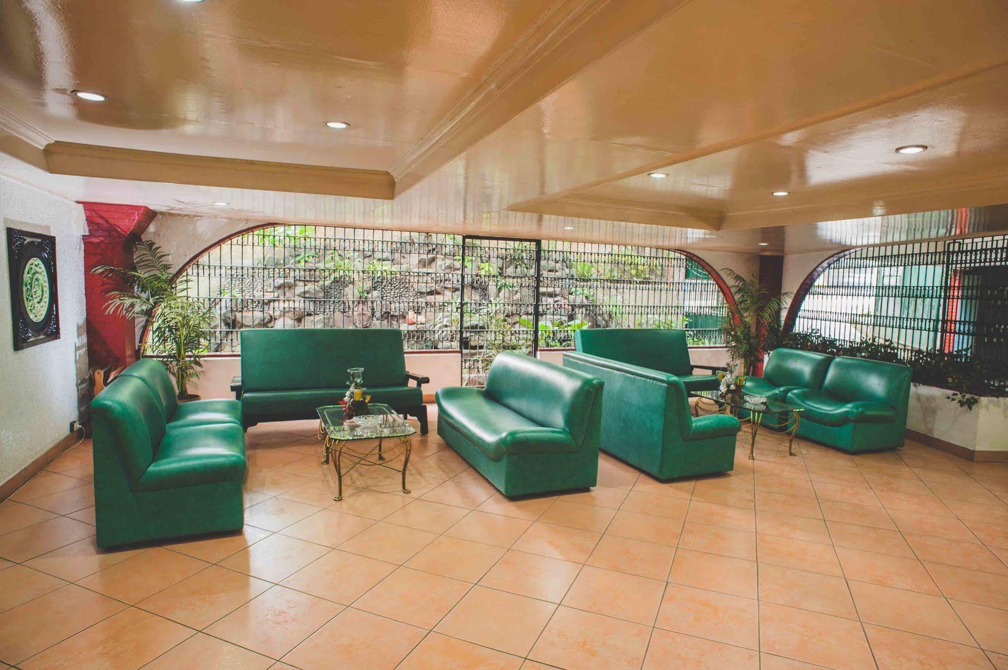 Reddoorz At Broadway Court Apartelle Quezon City Kültér fotó